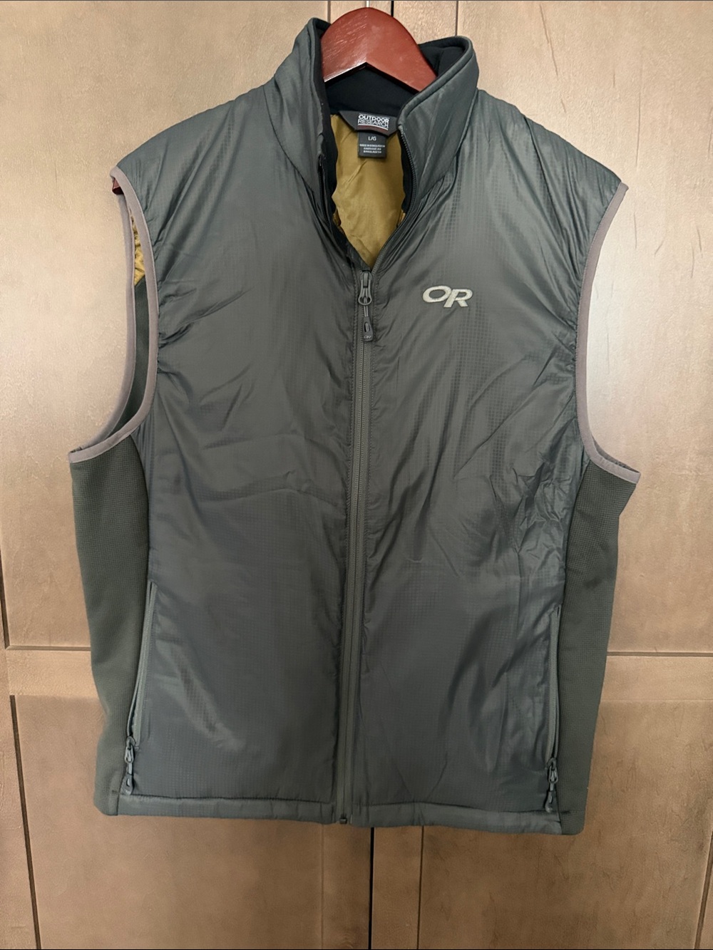 Outdoor Research Men's Tradecraft Vest